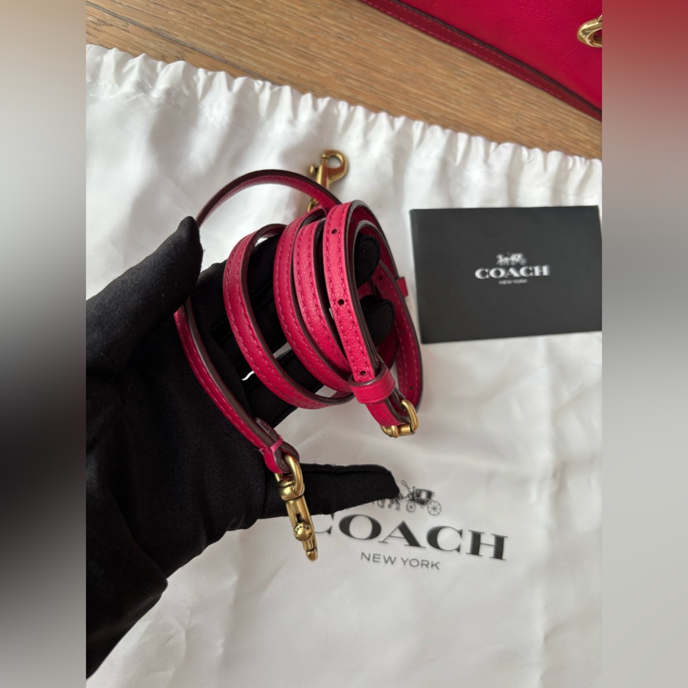 COACH Kisslock Dreamer 21 Bag in Red - Picture 15 of 16